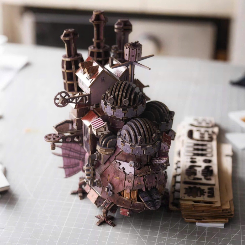 [Sẵn] Mô Hình Lắp Ráp Gỗ 3D Lâu Đài Của Howl "Howl’s Moving Castle" - Bản Màu Cao Cấp | BigBuy360 - bigbuy360.vn