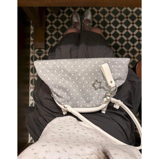 Túi đeo vai Bad Blue Dot Cozy Dumpling Bag Gray (xám)