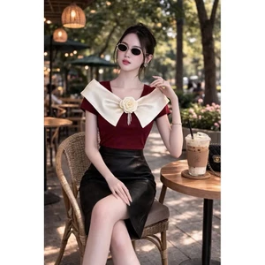 ÁO THUN NỮ CỔ VUÔNG TAY NGẮN FORM ÔM BODY BASIC CHIC DỄ PHỐI ĐỒ HOT TREND 2026 BY CHAMIE STORE