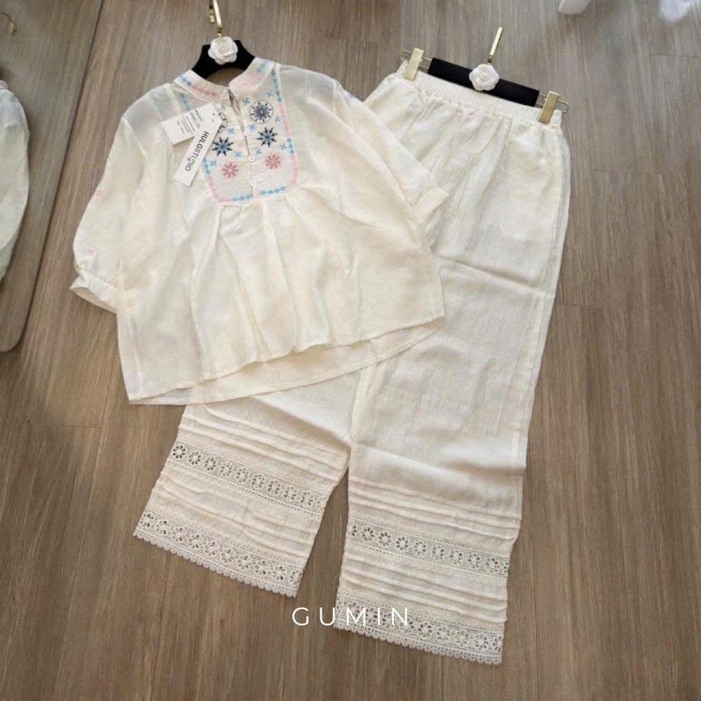 Set bộ đũi thêu cổ tàu GUMIN thiết kế áo tay lỡ hoạ tiết thêu ngực tỉ mỉ kèm quần suông dài phối viền ren sang chảnh tha