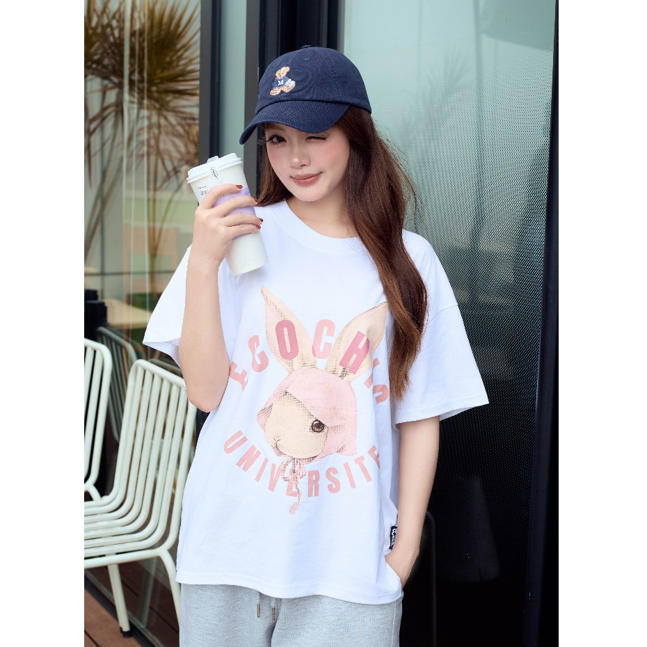 Áo Thun Boxy ECOCHIC In Lụa Hình Thỏ Áo Cổ Tròn Form Rộng In Hình Dễ Thương Chất Liệu Cotton Cao Cấp B243