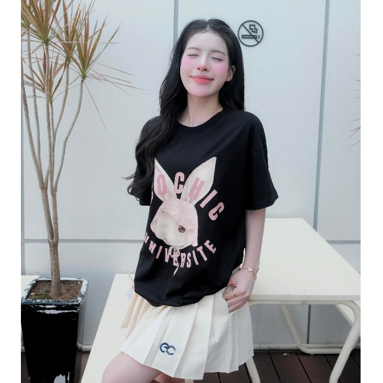 Áo Thun Boxy ECOCHIC In Lụa Hình Thỏ Áo Cổ Tròn Form Rộng In Hình Dễ Thương Chất Liệu Cotton Cao Cấp B243