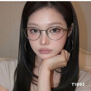Gọng Kính Cận N’ROSA T1892 – Form Tròn Vintage, Nhựa Cao Cấp Phối Logo Kim Loại Sang Trọng