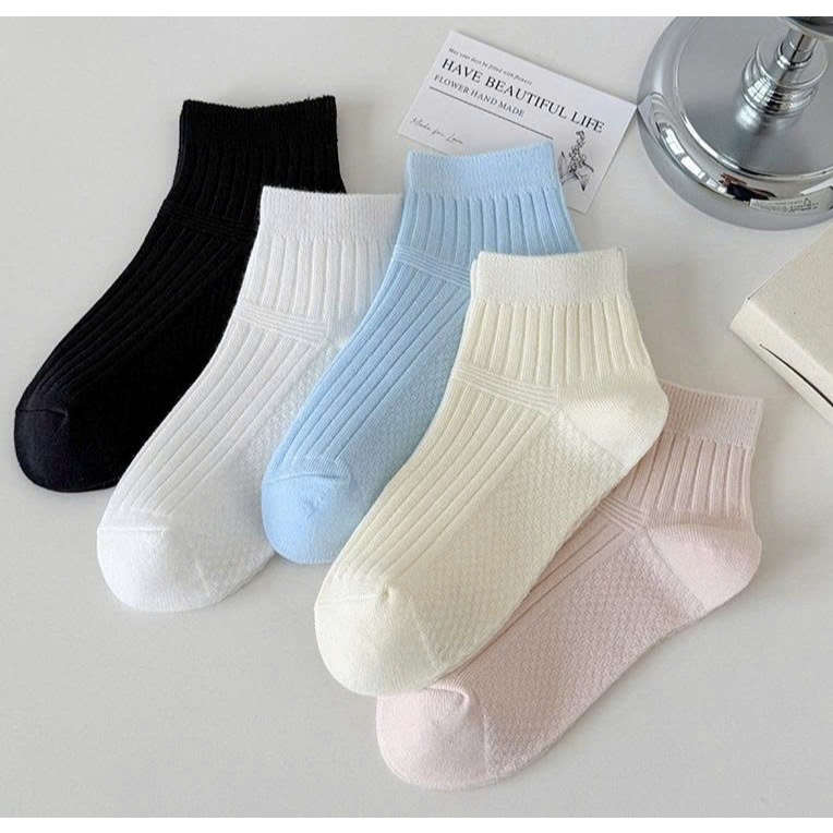 Tất Vớ cổ lửng Nam Nữ chữ cái đủ màu phong cách trẻ trung, năng động