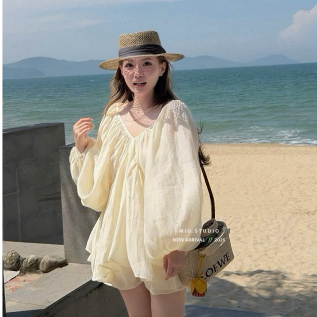 Set 2 món : Áo babydoll cổ V buộc nơ tay bồng kèm quần ngắn, chất liệu vải tơ mềm L1 phong cách tiểu thư sang chảnh