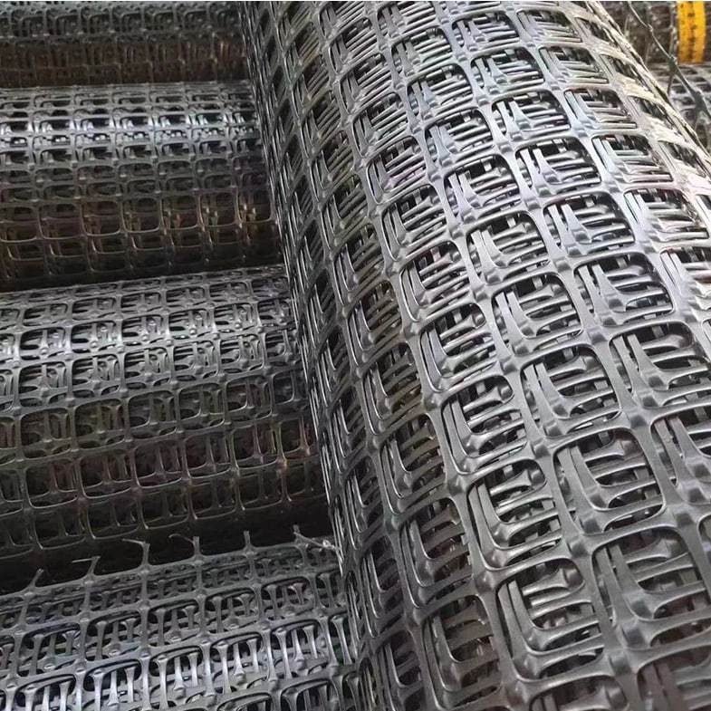 ô 3x4 cm ) lưới nhựa dẻo cao 1M đến 2M mét dài 25 mét lưới rào vườn - lưới quây chuồng-làm sàn