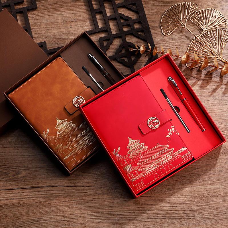 Bộ Quà Tặng Văn Phòng Cao Cấp Sổ Tay A5 – Kèm Bút Kim Loại & Hộp Quà Sang Trọng Phong Cách Cổ Điển