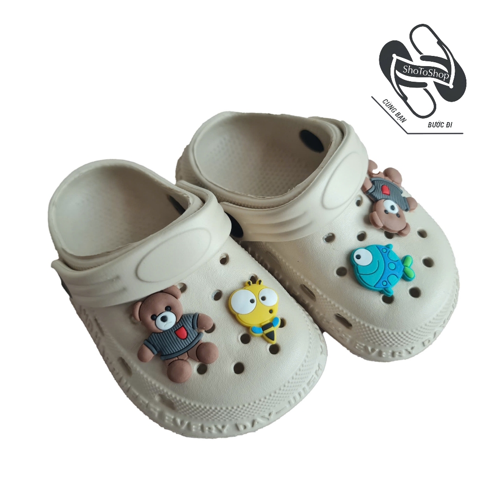 Dép Sục Bánh Mì Trẻ Em Gắn Sẵn Sticker Dễ Thương - Dép Lê Có Quai Hậu Cho Bé Siêu Mềm Êm Chân Phong Cách Hàn Quốc