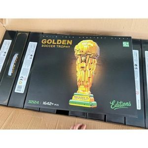 Đồ chơi lắp ráp cúp vàng World Cup, lắp ráp mô hình bóng đá