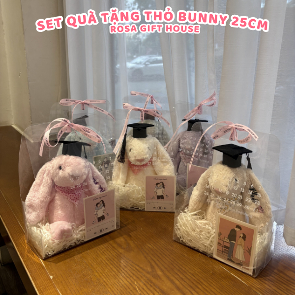 Quà Tặng Thỏ Bunny 25cm Thêu Tên Theo Yêu Cầu – Set Gấu Bông Kèm Túi Quà, Thiệp Và Rơm Trang Trí