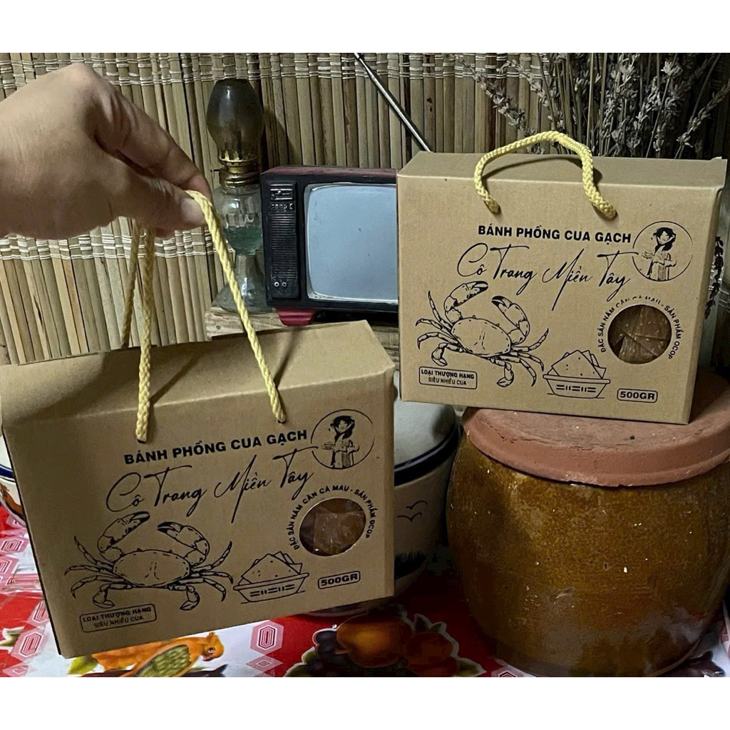 Bánh Phồng Cua Gạch Siêu Nhiều Cua Đặc Sản Năm Căn-Cà Mau Cô Trang Miền Tây (Hộp Vai Sách 500gram)
