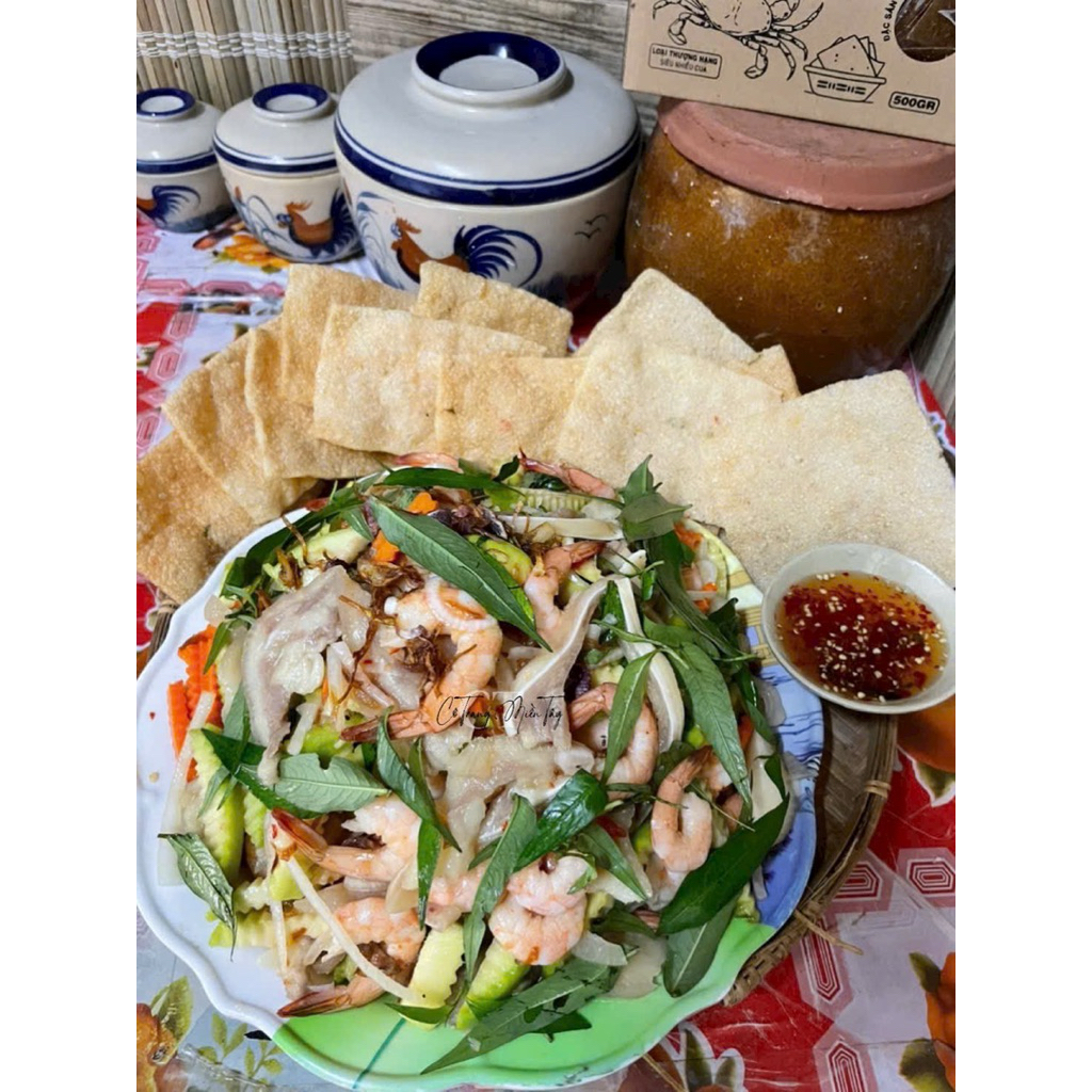 Bánh Phồng Cua Gạch Siêu Nhiều Cua Đặc Sản Năm Căn-Cà Mau Cô Trang Miền Tây (Hộp Vai Sách 500gram)