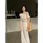 𝗧𝗵𝗲𝗿 -Đầm Linen lệch vai