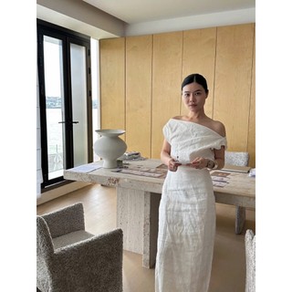 𝗧𝗵𝗲𝗿 𝗗𝗿𝗲𝘀𝘀-- |LYLINEN|- Đầm Linen lệch vai