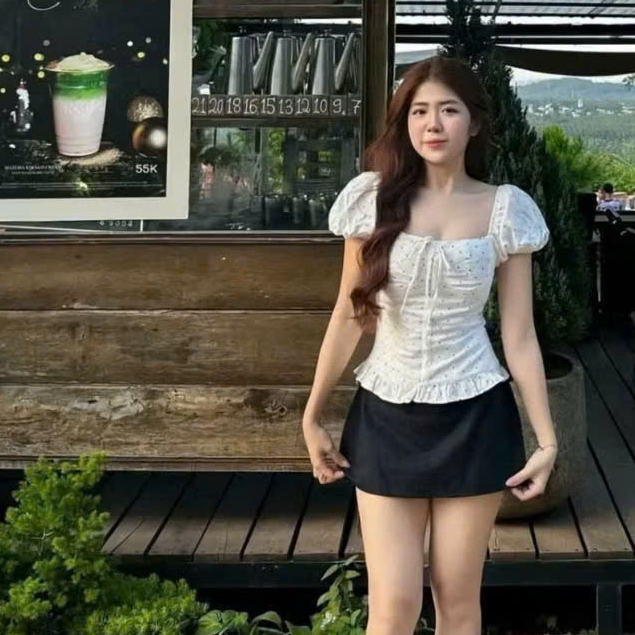 Áo Croptop Nữ Cổ Vuông Tay Bồng Chấm Bi Style Tiểu Thư Hàn Quốc Dễ Phối Đồ Mặc Đi Chơi Đi Biển1351 Joolate