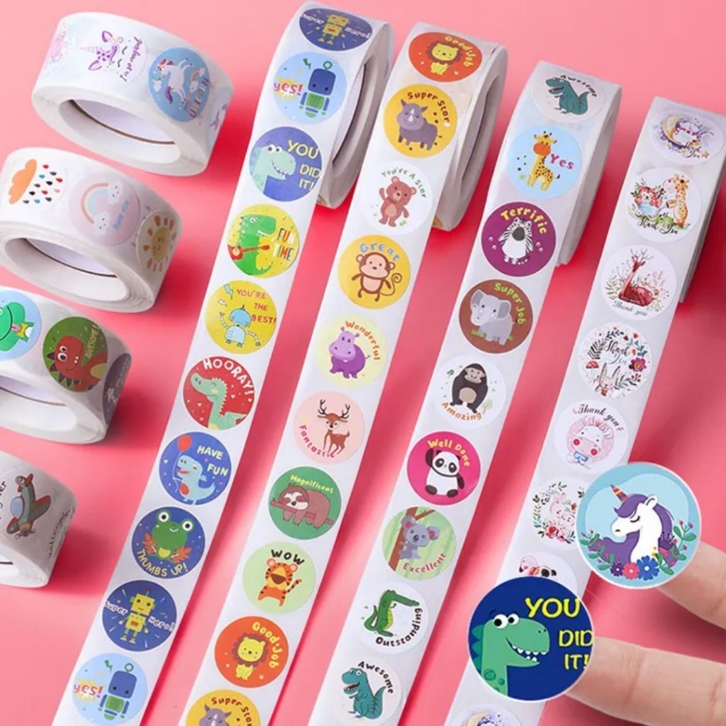 Tem dán cuộn tròn sticker mẫu cartoon ( 500 tem/cuộn)