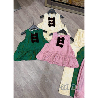 Sét áo lụa tơ tầm sát nách 3 nơ nhung + quần xuông lụa