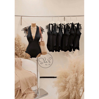 Bikini 1 Mảnh Xếp Ly Viền Ren Vai