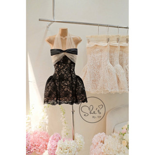 Váy Ren Nơ Phối Cổ Yếm Lưới Xoè Chuẩn She’s