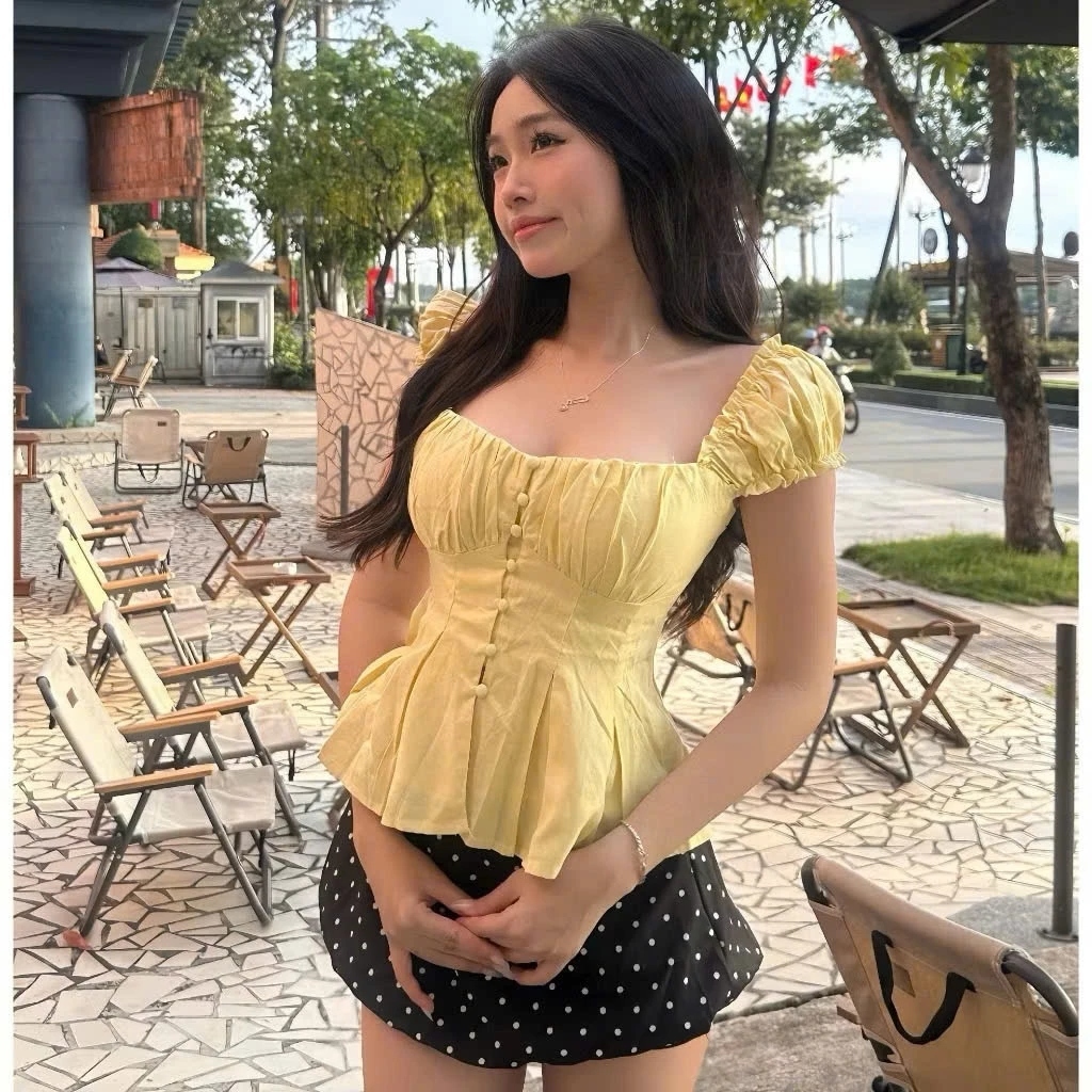 Áo Kiểu Nữ Cổ Vuông Tay Ngắn Cánh Tiên Nhún Bèo Chiết Eo Bo Chun Sau Cúc Bọc Dáng Phồng Xòe Tiểu Thư