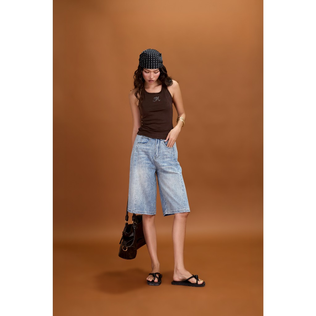 Quần short jeans nữ  Rita Miều Est.2013 form baggy cạp vừa màu xanh nhạt