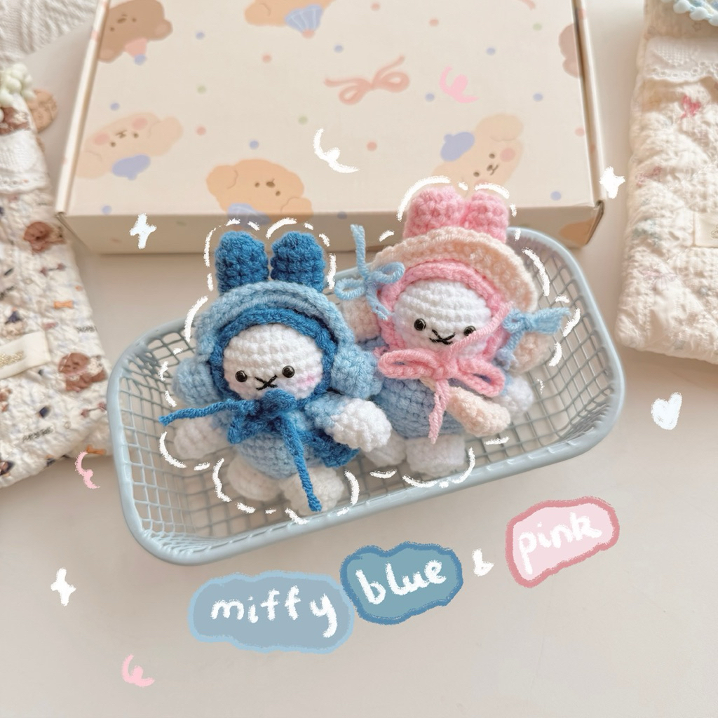 Móc Khoá Len Nhung Thỏ Miffy Mang Yếm Đeo Tai Nghe Headphone Quà Tặng Handmade Dễ Thương