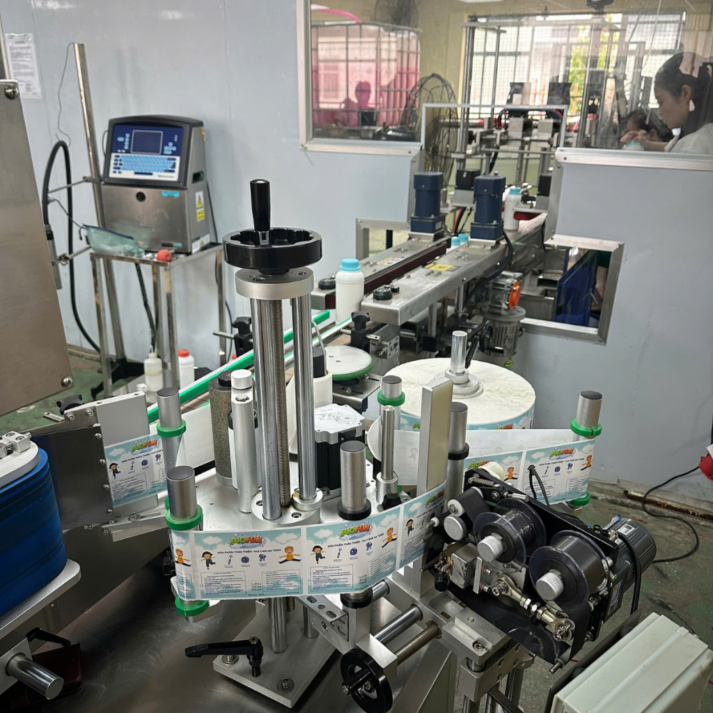 Nước bắn bong bóng xà phòng sinh học Biofun 500ml sản xuất tại Việt Nam an toàn cho trẻ em vui chơi