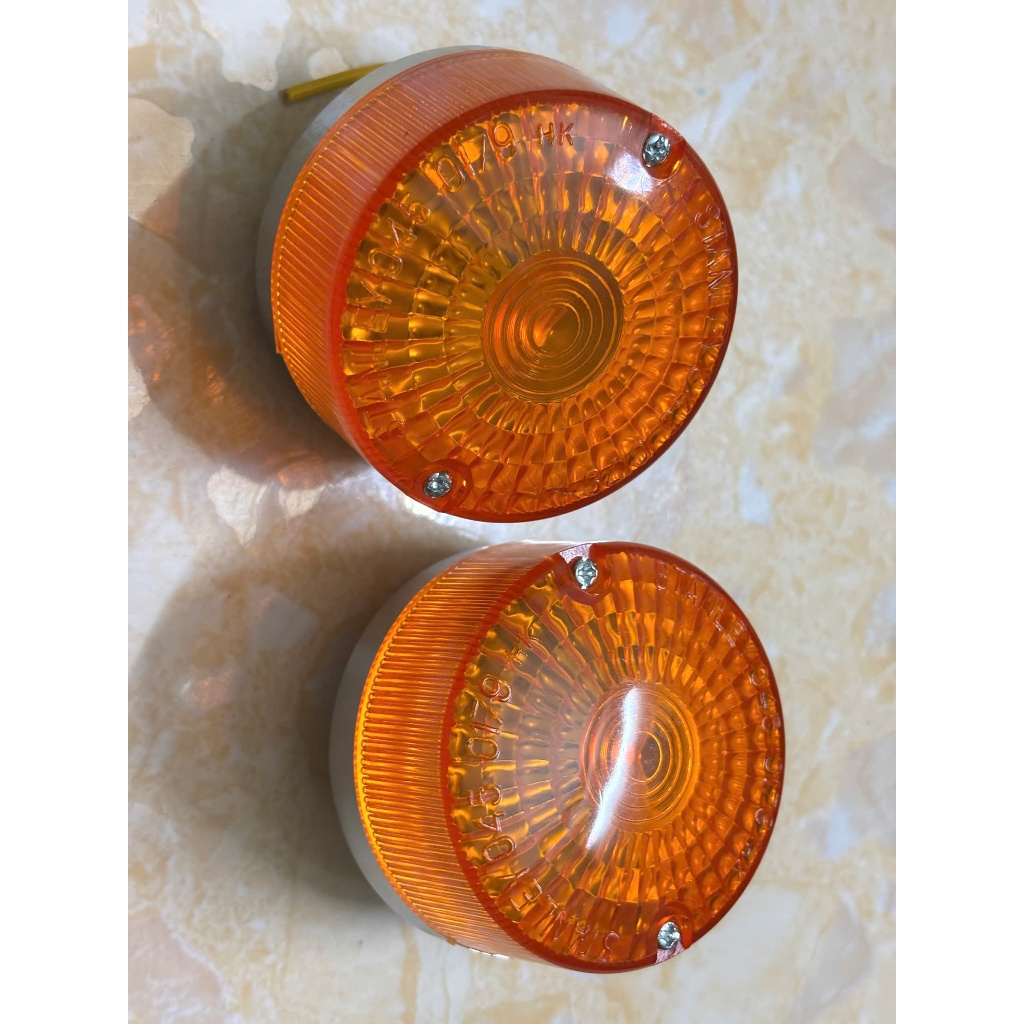 Cặp đèn xi nhan cub 81 trước + sau ( sắt xi )- hàng đẹp