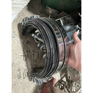 Đai ôm, đai ốp ống nước chất liệu inox loại to phi từ 120 tới phi 200