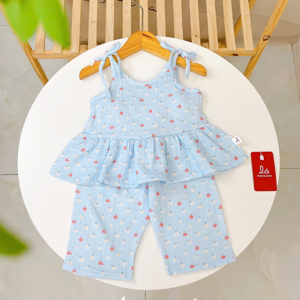Bộ hai dây quần lửng bé gái xô muslin Lá Homewear XM01, bộ đồ hè bé gái mát nhẹ dễ thương