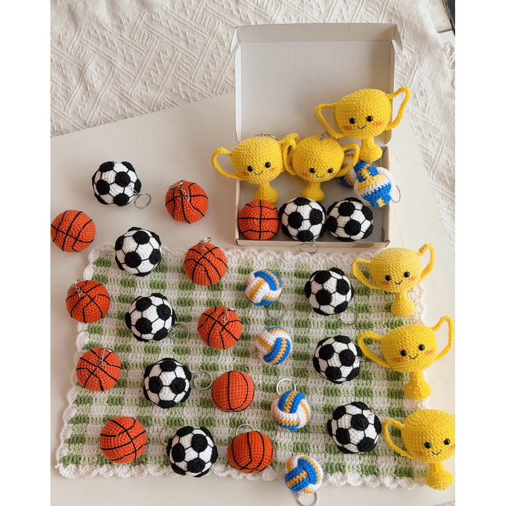 Móc Khoá Len Thể Thao Tổng Hợp Bóng Đá Bầu Dục Bóng Rổ Bóng Chuyền Cúp Worldcup Football Dễ Thương Handmade