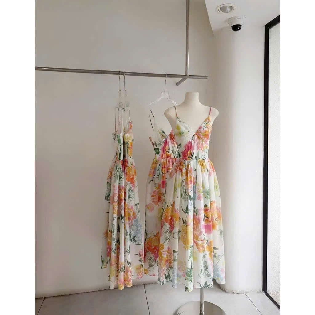 Đầm Maxi 2 Dây Họa Tiết Hoa Mùa Hè Mềm Mại Form Xòe Tôn Dáng by Chamie Store