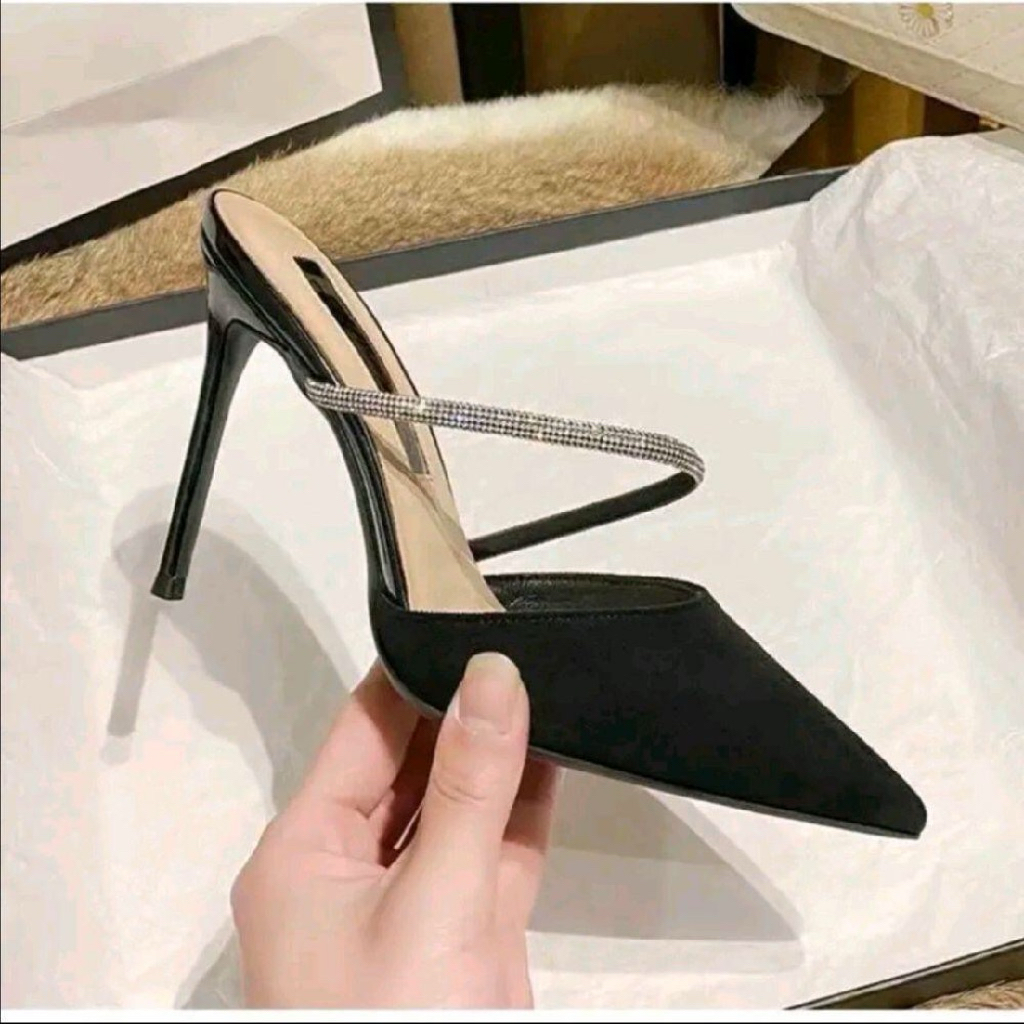 Bigsize 35-41 Giầy Sục cao gót mũi nhọn phối dây đá chéo chất da mềm mịn có gót vuông và gót nhọn cao 5p-9p Mã B22
