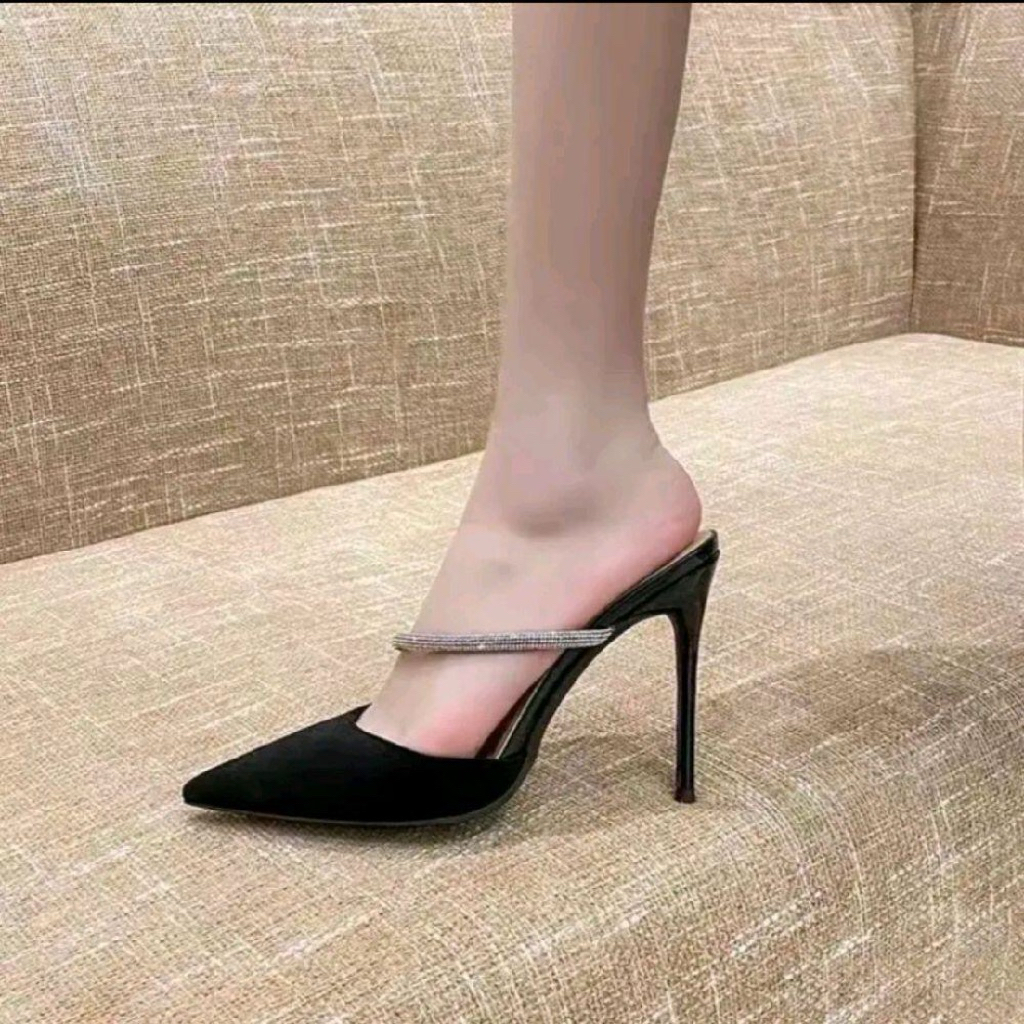 Bigsize 35-41 Giầy Sục cao gót mũi nhọn phối dây đá chéo chất da mềm mịn có gót vuông và gót nhọn cao 5p-9p Mã B22