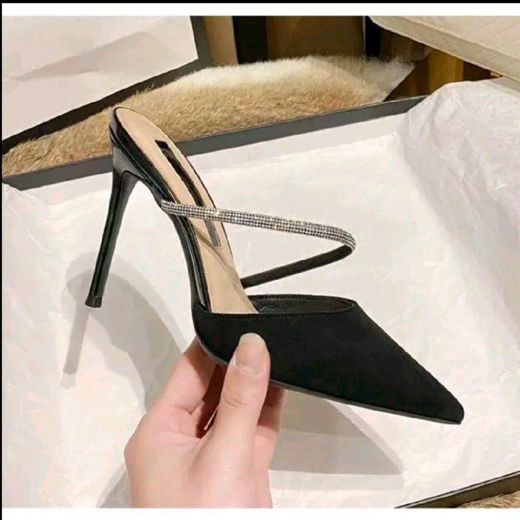 Bigsize 35-41 Giầy Sục cao gót mũi nhọn phối dây đá chéo chất da mềm mịn có gót vuông và gót nhọn cao 5p-9p Mã B22