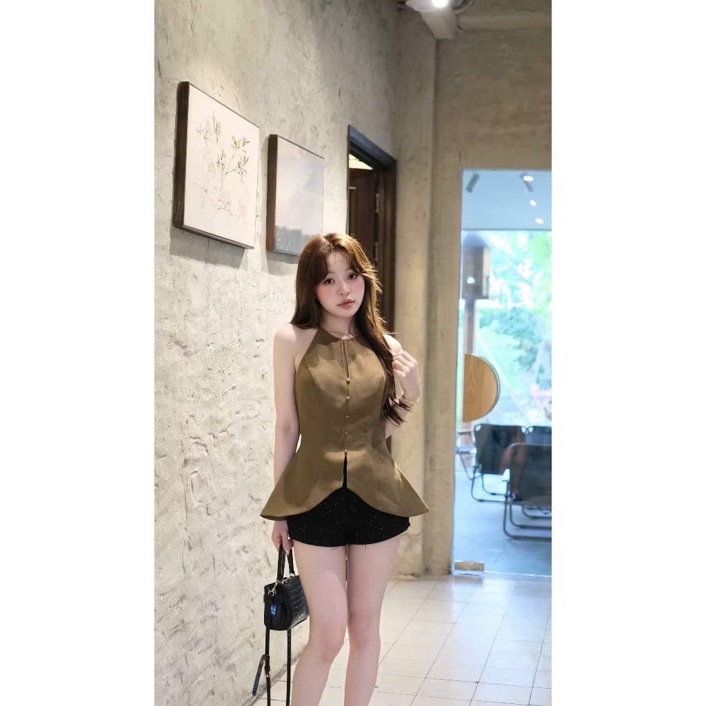 Áo Cổ Yếm Nữ Thiết Kế Chiết Eo Phối Cúc Bọc Dáng Xòe Cách Điệu | Outifit Sang Chảnh Mùa Hè by Chamie Store