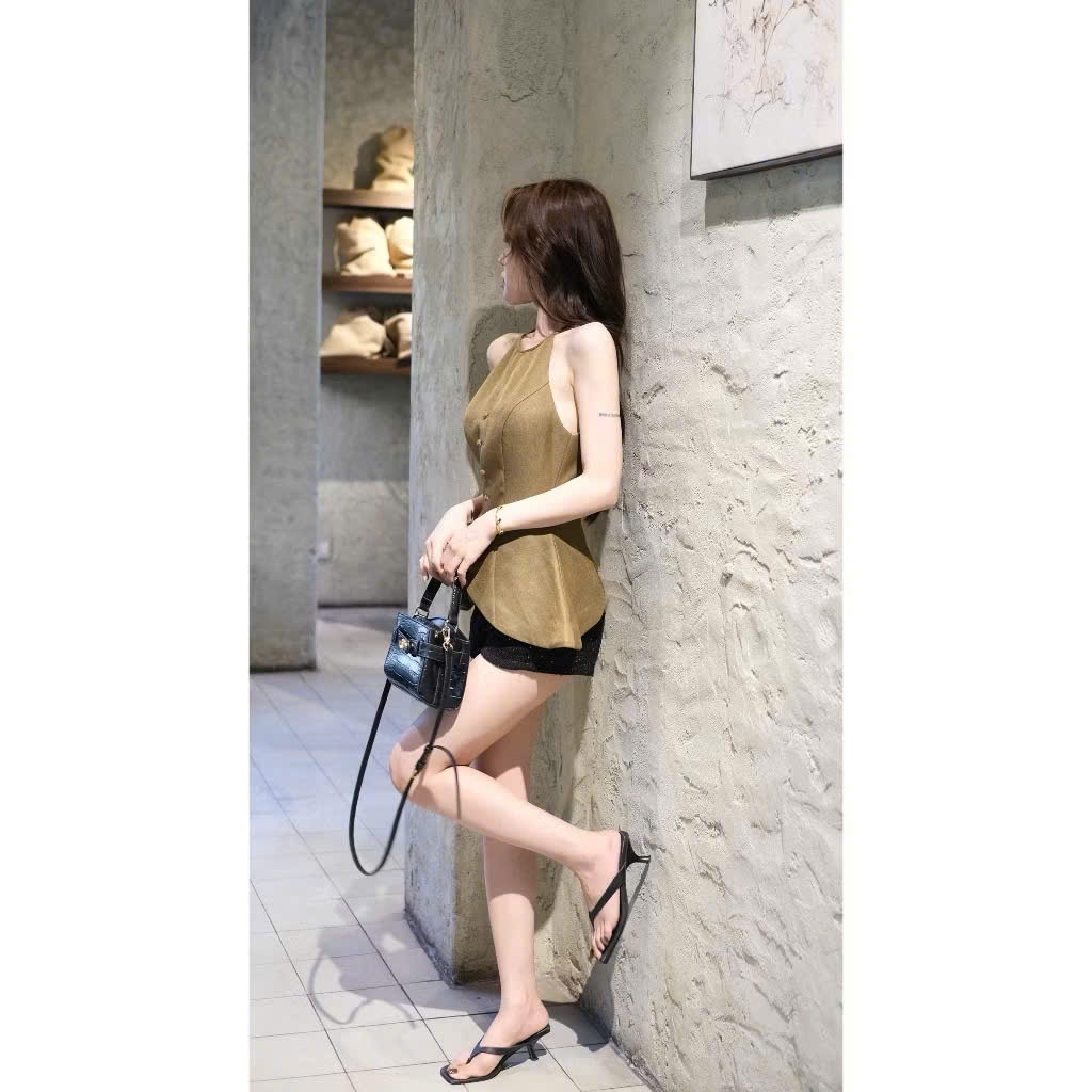 Áo Cổ Yếm Nữ Thiết Kế Chiết Eo Phối Cúc Bọc Dáng Xòe Cách Điệu | Outifit Sang Chảnh Mùa Hè by Chamie Store