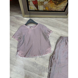 Sét áo tơ cộc tay thêu đục hình lá + quần xuông siêu nhẹ