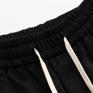 Quần Short Nam màu Đen Thể Thao Mùa Hè – Vải Thoáng Khí Co Giãn, Thun Eo Dây Rút, Túi Hai Bên, Năng Động Q98 - Đen