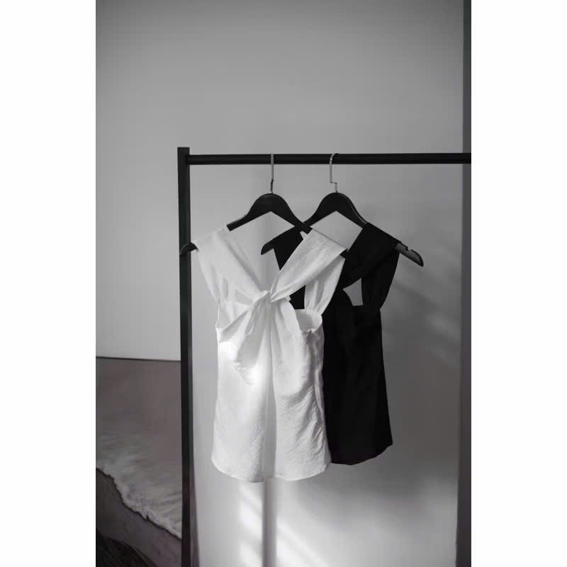𝗟𝘂𝗻𝗮 𝗟𝗶𝗻𝗲𝗻- Áo Linen cổ yếm