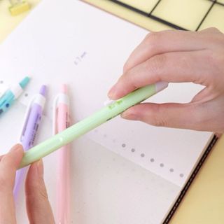 LEAFBOOK Bút bi bấm XTREAM Deli Pastel Q03336/ 03336  Mực Xanh ngòi 0.7mm – viết nét đều, trơn tru