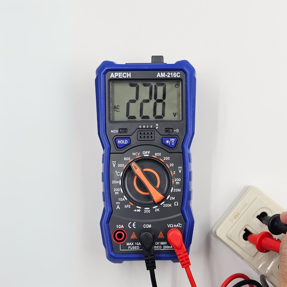 Đồng hồ vạn năng TỰ ĐỘNG ĐO APECH AM216C - Anh Phát