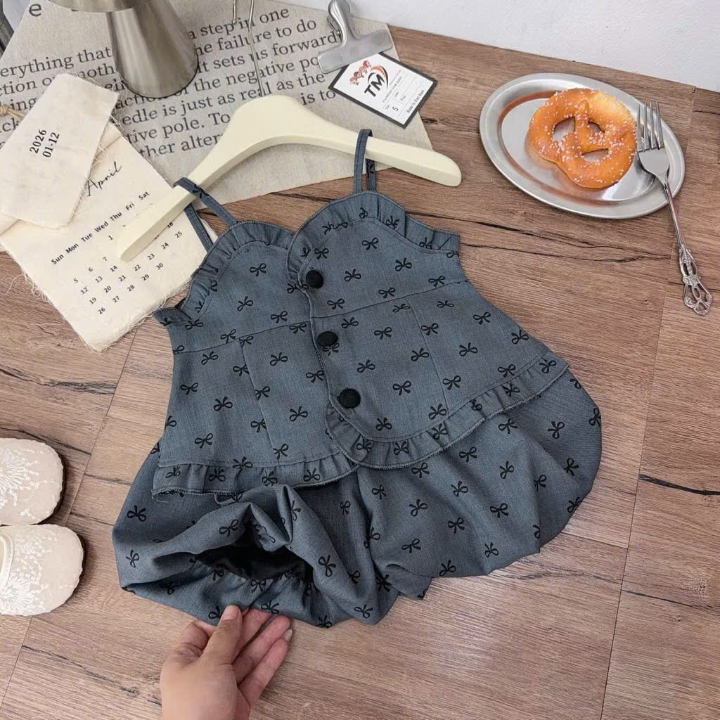 (Bon Kids) A985 Set Bộ Cho Bé Gái Áo 2 Dây , Quần Bí Phồng Hoạt Tiết Nơ 6-18kg