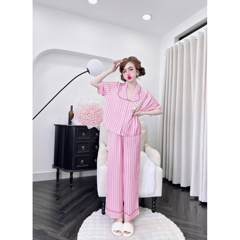 [ Size40-60kg TNQD270624 ]Đồ nữ mặc nhà áo tay ngắn quần dài form croptop phối hoạ tiết đáng yêu chất lụa latin