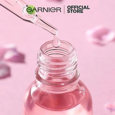 Garnier Vitamin C-30ML/Sakura Glow Hyaluron Booster Serum 30ml / Bright Complete Anti Acne Booster Serum 30ml