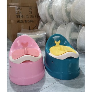 :Bô vệ sinh cho bé hình cá heo có lắp đậy