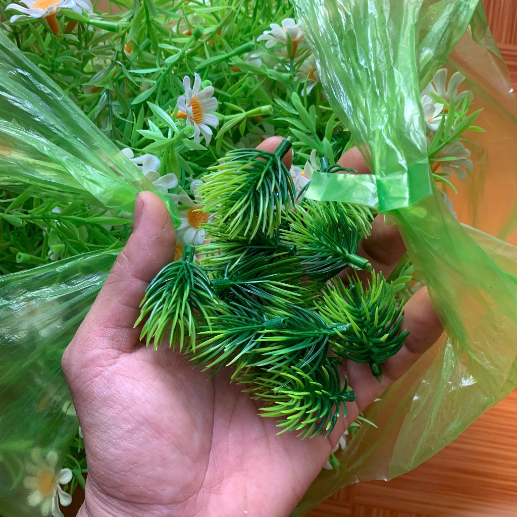 Combo 1kg Cỏ Điểm Cỏ Tùng Cỏ Thông Trang Trí- Đã Nhặt Bỏ Dây Cọng DUHA 105