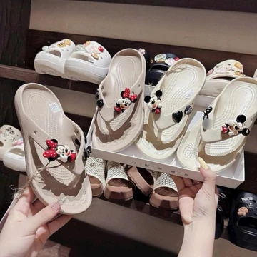 Dép Kẹp Nữ Kèm Charm Xinh – Dép Nữ Đi Biển, Đi Chơi Siêu Dễ Thương 🌸