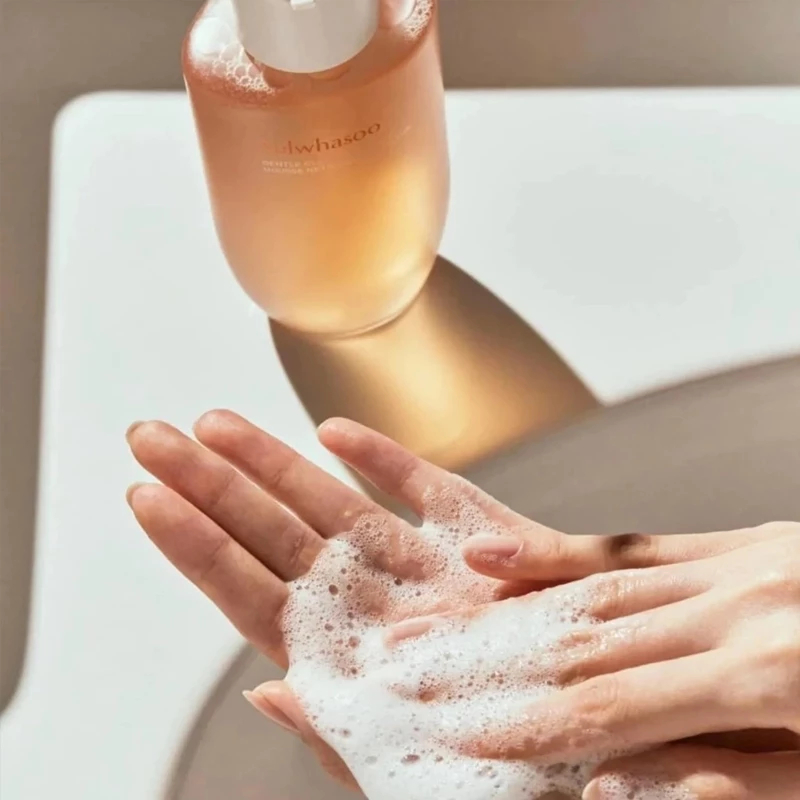Sữa rửa mặt Sulwhasoo Gentle Cleansing Foam Làm Sạch Da Dịu Nhẹ - Ever Queen