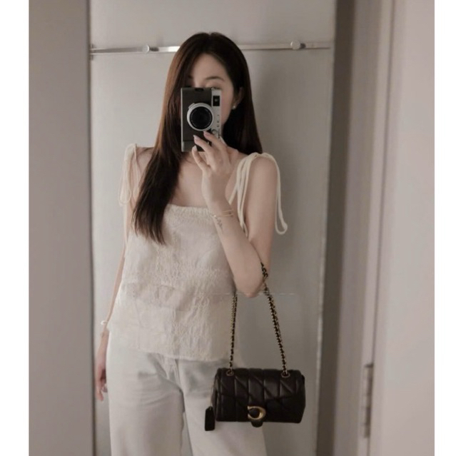 Áo hai dây buộc nơ phối ren layer thêu lỗ dáng suông nhẹ style HQ ,Áo nữ kiểu 2S mảnh thiết kế đơn giản mặc chơi,đi biển